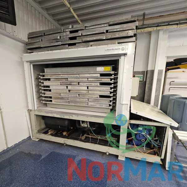 DSI horizontal plate freezer